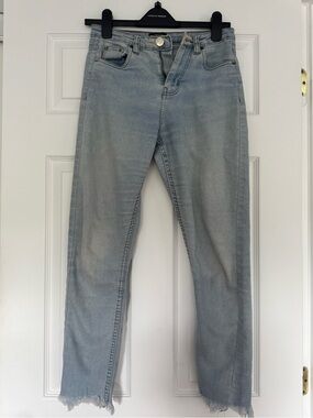 Pretty Little Thing Light Blue Jeans distressed look